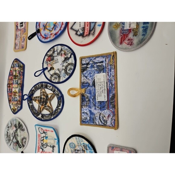 Lot Of 13 Boy/cub Scout Patches 2013-2015 - Picture 14 of 16